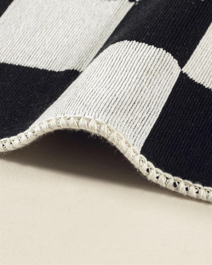 Weaved Weave Rug 120x180 cm Black