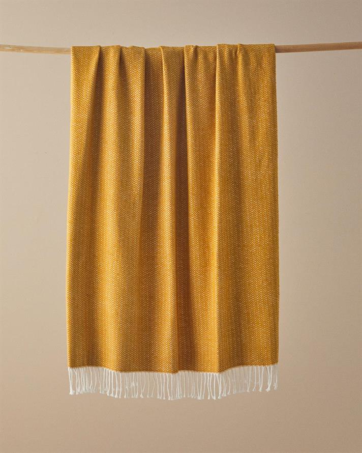 Pătură decorativă pentru fotoliu sau canapea, Lucent, bumbac-acril, 130x170 cm, galben muștar