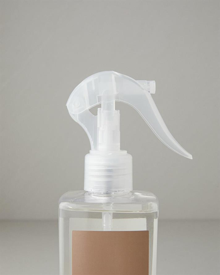 Palo Santo Scented Room Spray 400 ml Brown