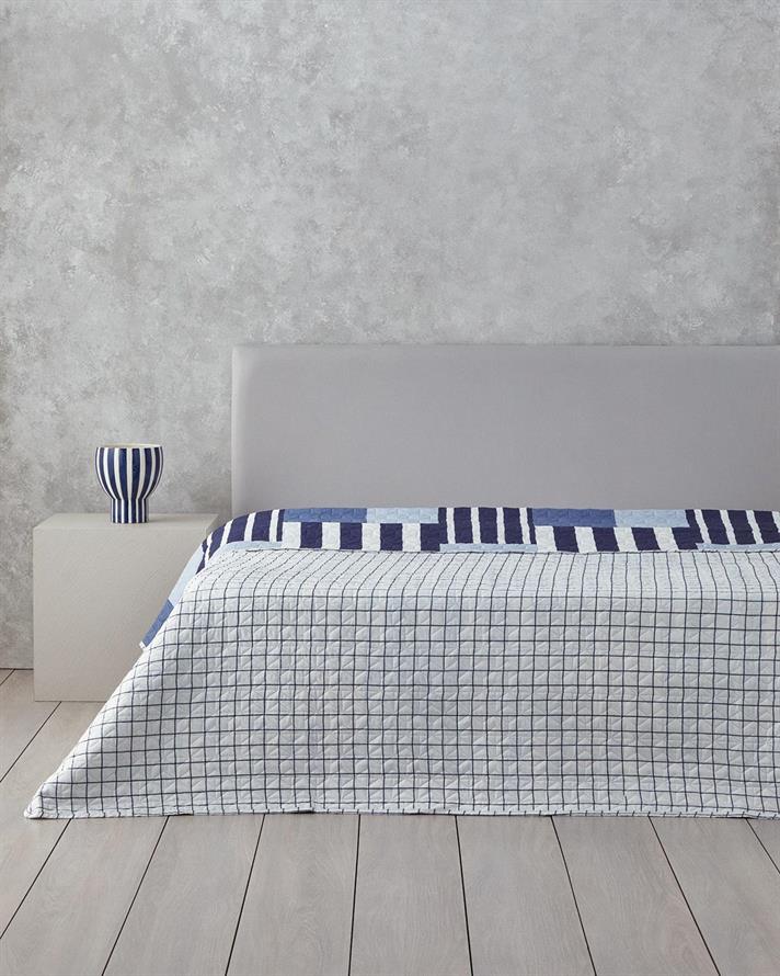 Cuvertura pat reversibila, pentru o persoana, Patch Line, poliester, 160x220 cm, albastru