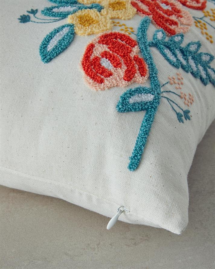 Broderie Punch Pernuță Umplută Natural