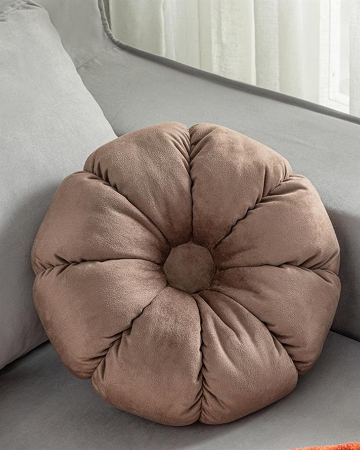 Daisy Velvet Decorative Cushion 40 cm Brown
