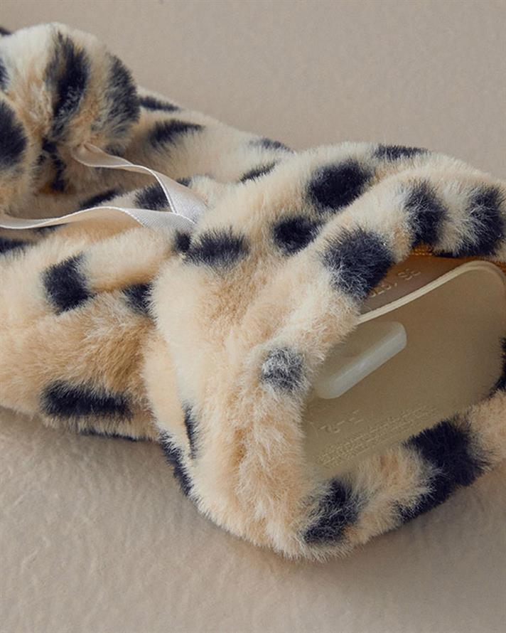 Perna pentru apa calda, Spotty, poliester, 33x19 cm, crem-negru