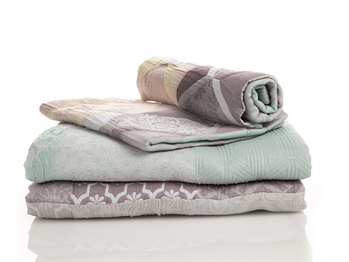 peticit  Cover Persoană dublă  SET CUVERTURĂ DE PAT 250x260 cm Roz