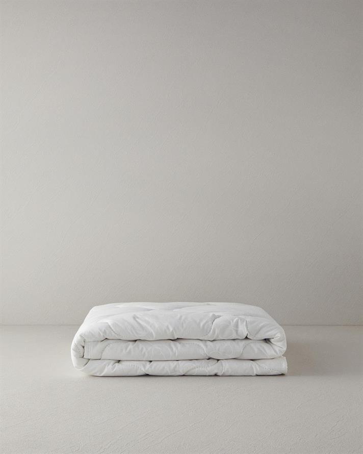 Pilotă bebe, Comfy, 95x145 cm, 70% bumbac 30% microfibră, alb
