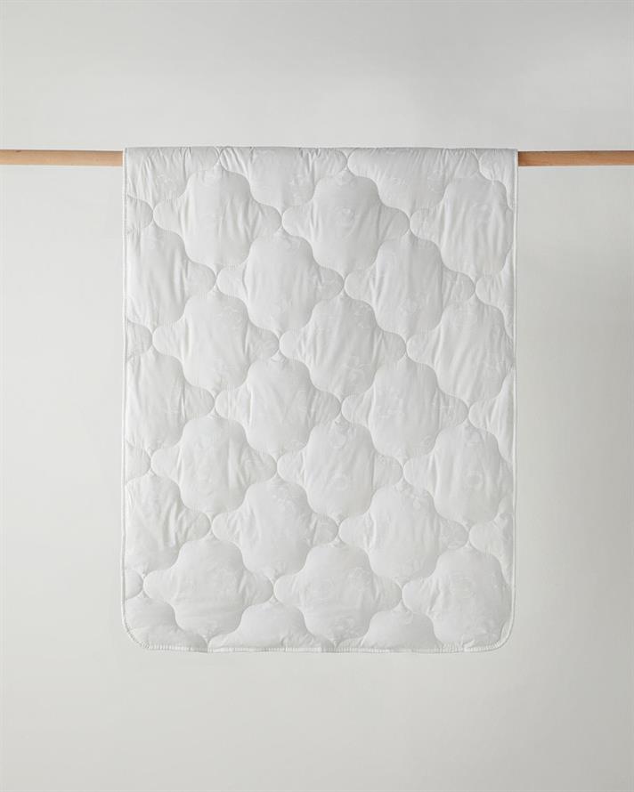 Pilotă bebe, Comfy, 95x145 cm, 70% bumbac 30% microfibră, alb