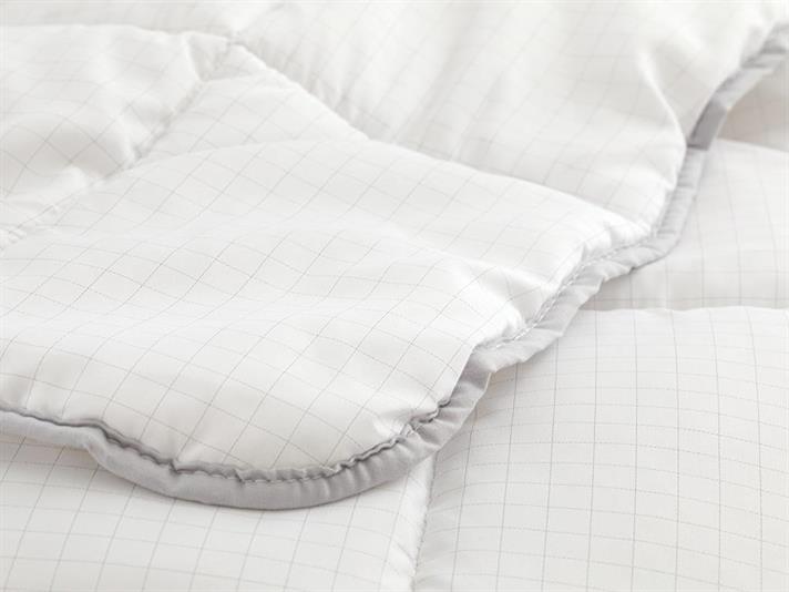 Pilotă, pentru o persoană, Free, poliester, 155x215 cm, alb