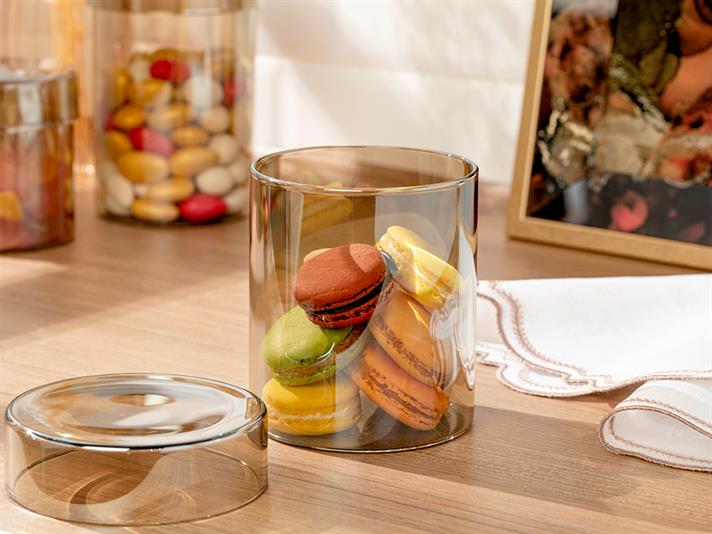 Pia Glass Storing Jar 665 ml Light Brown.