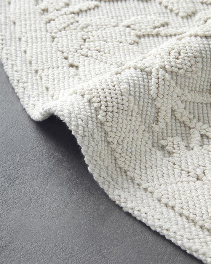 110 x 110 cm Cremă.