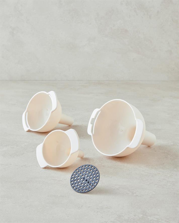 Plastic Cu 4 Piese Pâlnie 13x10x11 cm Crem.