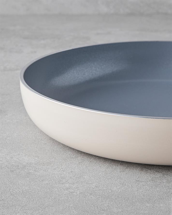 Ceramică Tigaie 26 cm Crem.