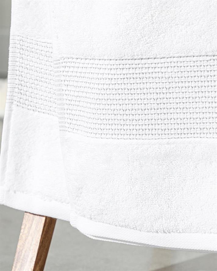 Deluxe Cottony Low Twist Bath Towel 70x140 cm White