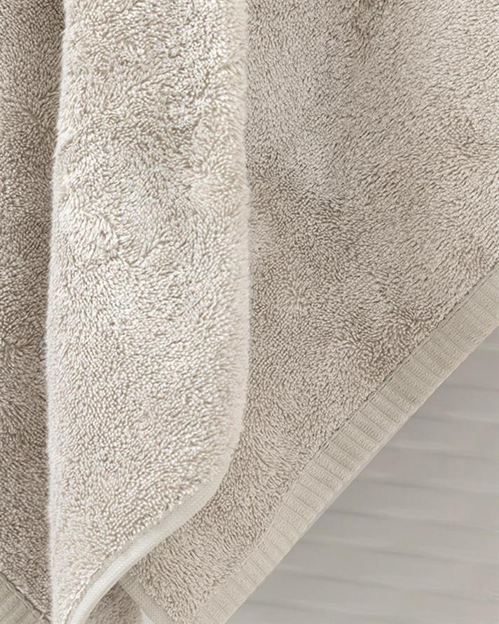 Prosop de baie, Leafy, 55% bumbac 45% bambus, 70x140 cm, bej