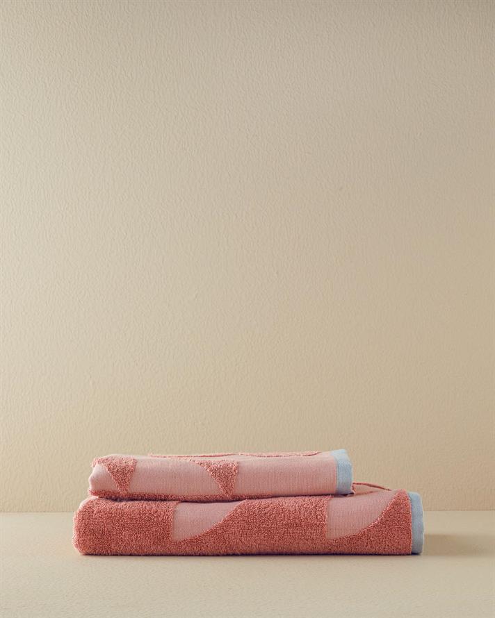 Cotton Polyester With Jacquard Bath Towel 70x140 cm Pink