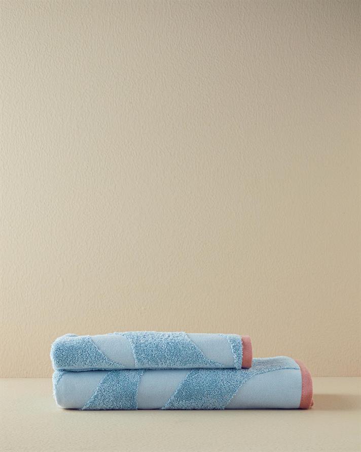 Cotton Polyester With Jacquard Bath Towel 70x140 cm Blue