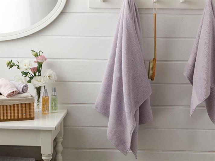 Pure Basic Bath Towel 100x150 cm Lilac.