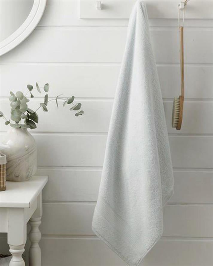 Pure Basic Bath Towel 70x140 cm White