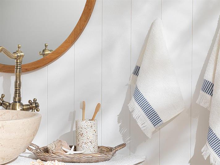 Cyra Cottony fringed Hand Towel 30x40 cm Ecru