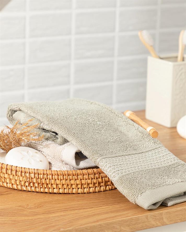 Deluxe Cottony Low Twist Hand Towel 30x50 cm LightGreen