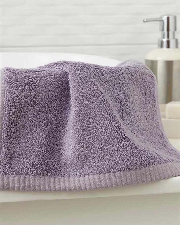 Leafy Bamboo Hand Towel 30x50 cm Lilac.