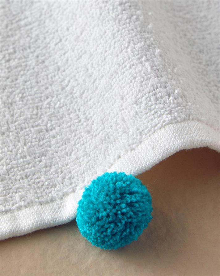 Cottony Pompom În Formă  PROSOP DE MÂINI 30*50 Cm Ecru