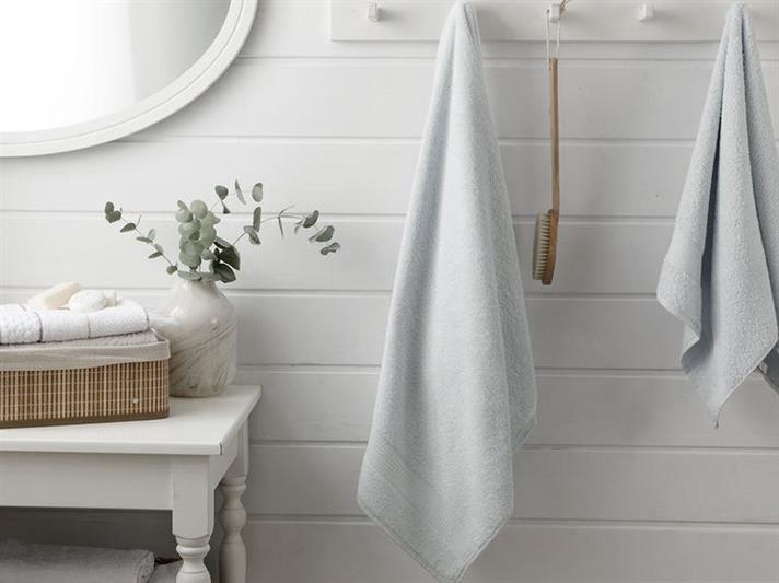 Pure Basic Bath Towel 100x150 cm White