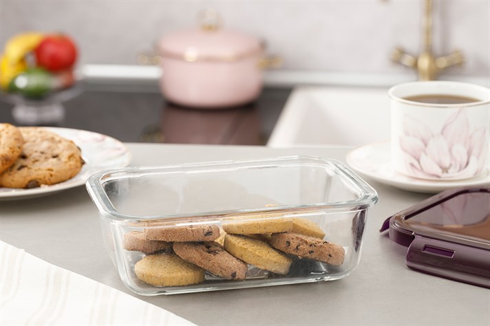 Pureness Glass Rectangular Storage Container 750 ml Damson