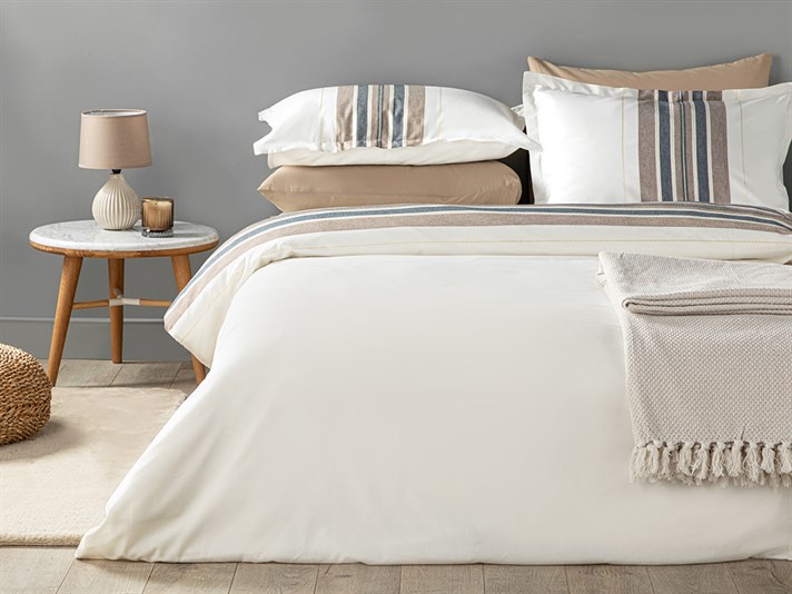regal Shiny Vopsit în Fire Super King Set Lenjerie De Pat 260x220 cm Maro - Bleumarin
