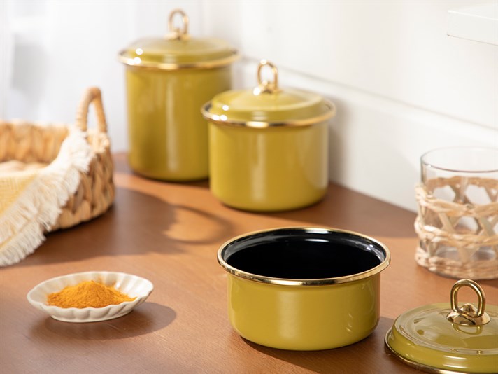 Rona Enamel Capped Cruet 0,45 Litre Kiwi Green