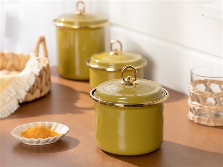 Rona Enamel Capped Cruet 0,75 Litre Kiwi Green