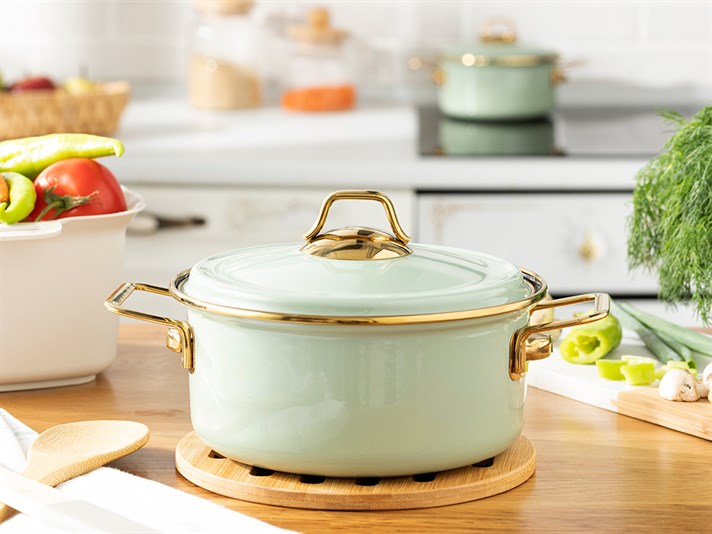 Rona Enamel Capped Pan 18 cm Green