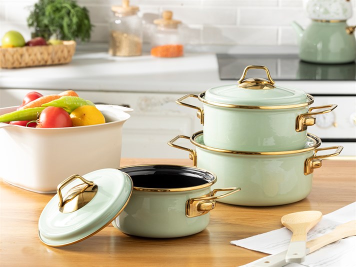 Rona Enamel Capped Pan 18 cm Green