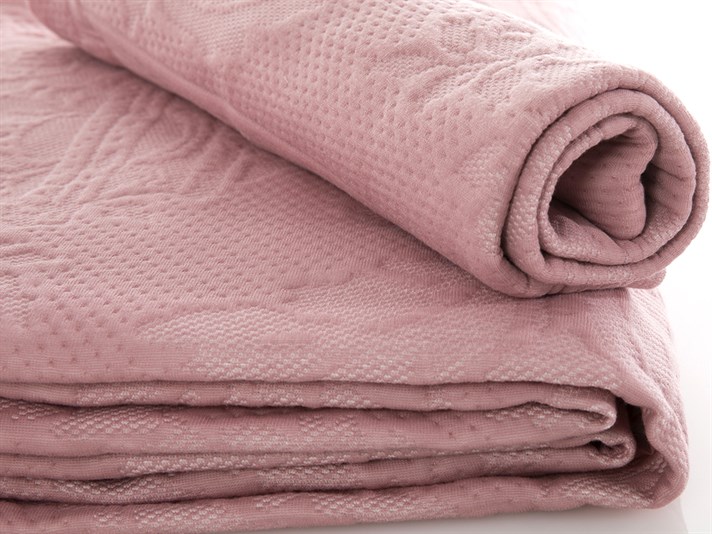 Rosy Damask  Împletitură Pentru o persoana  SET CUVERTURĂ DE PAT 160x240 cm Roz