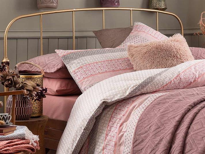 Rustic Chic Cu Bumbac King Size Set Lenjerie De Pat 240x220 cm Roz