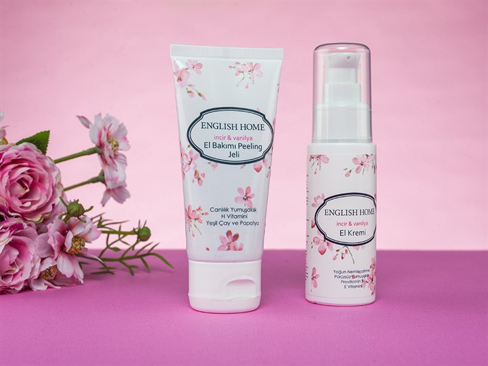 Sakura  SET DE ÎNGRIJIRE 50 ml. White
