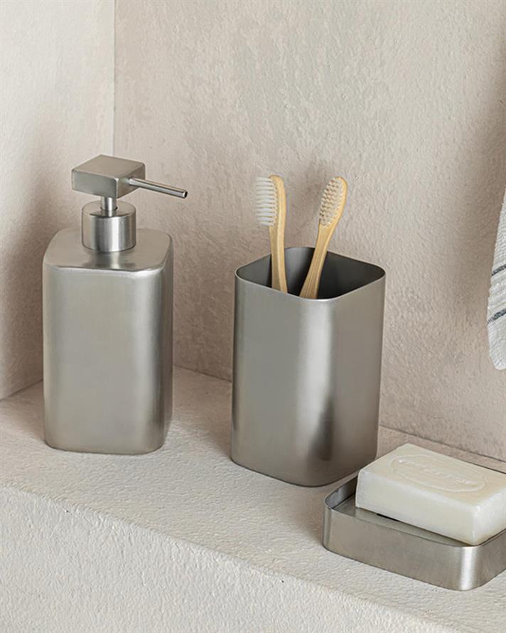 Set 3 accesorii de baie, Matte Chic, oțel inoxidabil, 7,1x7,1x16,4 + 7,1x7,1x11,7 cm, argintiu