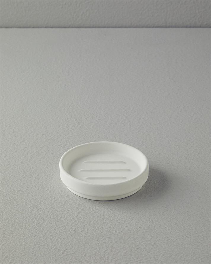 Set 3 accesorii de baie, Moderna, ceramică, 9x17,8 + 8,4x11,5 + 10,7x2,5 cm, alb