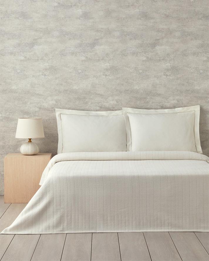 Set complet patura subtire pentru doua persoane, Sparkling Elegance, bumbac-viscoza, 200x220 cm/160x200 cm/50x70 cm, aur