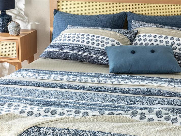 Set complet patura subtire pentru doua persoane, Ancient Lines, bumbac, 220x240 cm/240x260 cm/50x70 cm, indigo-bej