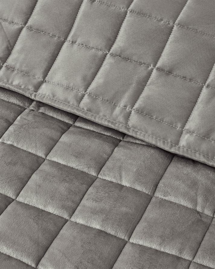 Set cuvertură pat cu două fețe de pernă, king size, Pure Elegancy, poliester, 240x260 cm/ 50x70 cm, gri