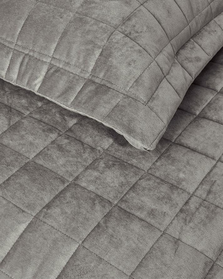 Set cuvertură pat cu două fețe de pernă, king size, Pure Elegancy, poliester, 240x260 cm/ 50x70 cm, gri