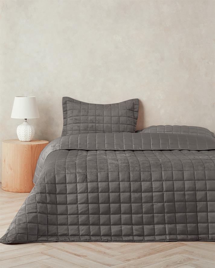 Set cuvertură pat cu două fețe de pernă, king size, Pure Elegancy, poliester, 240x260 cm/ 50x70 cm, gri