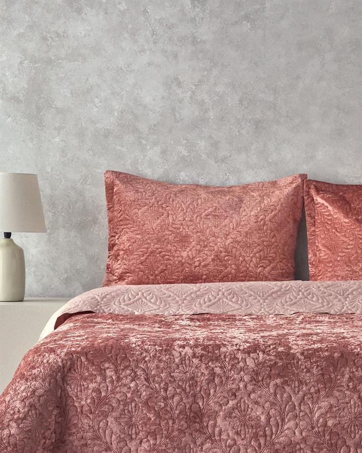 Set cuvertură pat cu două fețe de pernă, pentru două persoane, Royal Charm, poliester, 200x220 cm/ 50x70 cm, roz închis