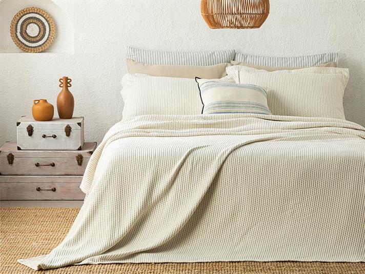 Set cuvertură pat cu fețe de pernă, King size, Line Sequence, bumbac-poliester, 240x260 cm, crem