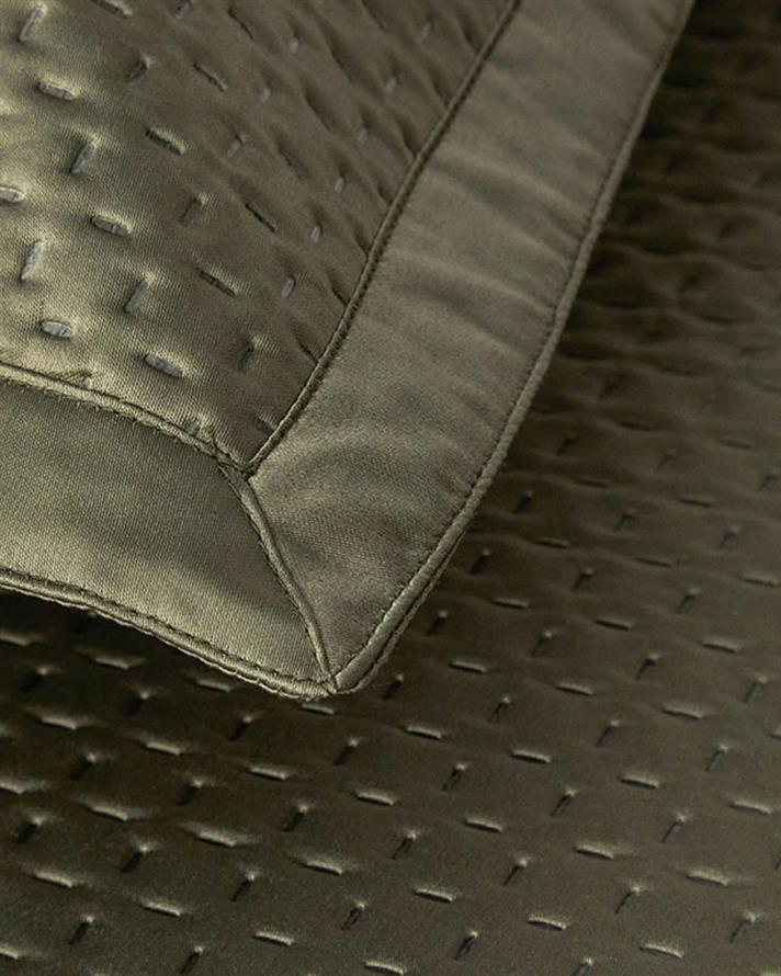 Set cuvertură pat cu fețe de pernă, King size, Sisilla, 100% poliester, 240x260 cm, verde