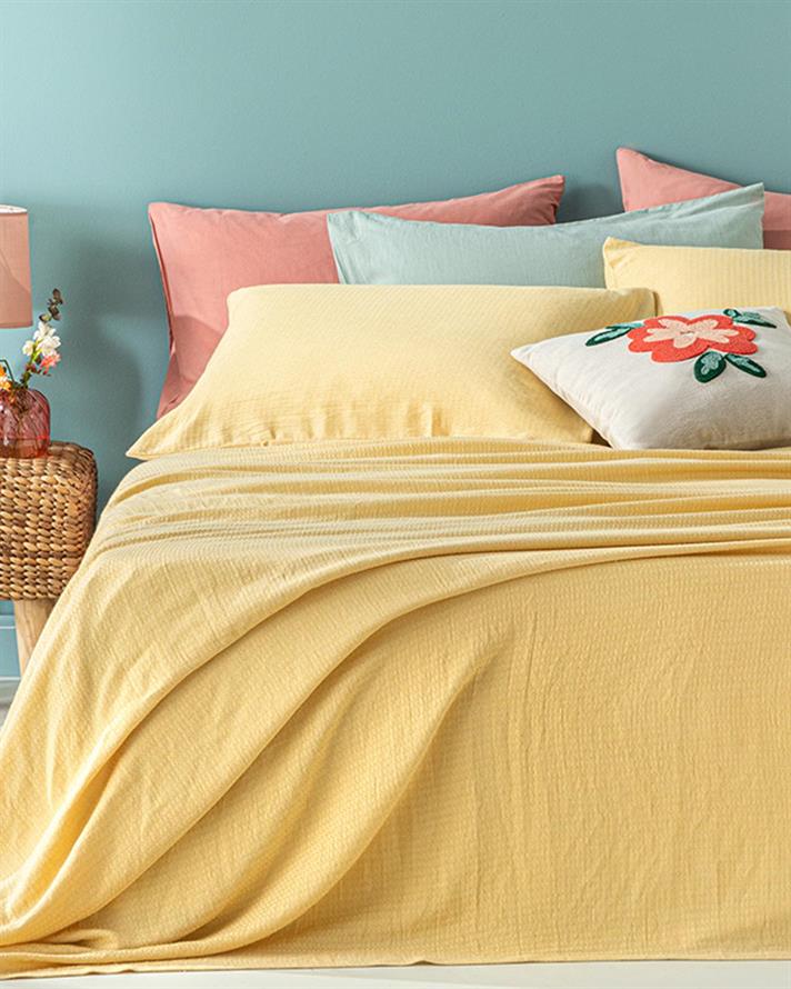 Set pătură subțire cu fețe de pernă, pentru două persoane, Genesis, bumbac-viscoză-poliester, 200x220 cm, galben