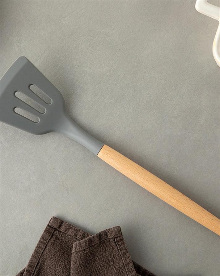 Liana Silicon Perforated Spatula 32 cm Gray