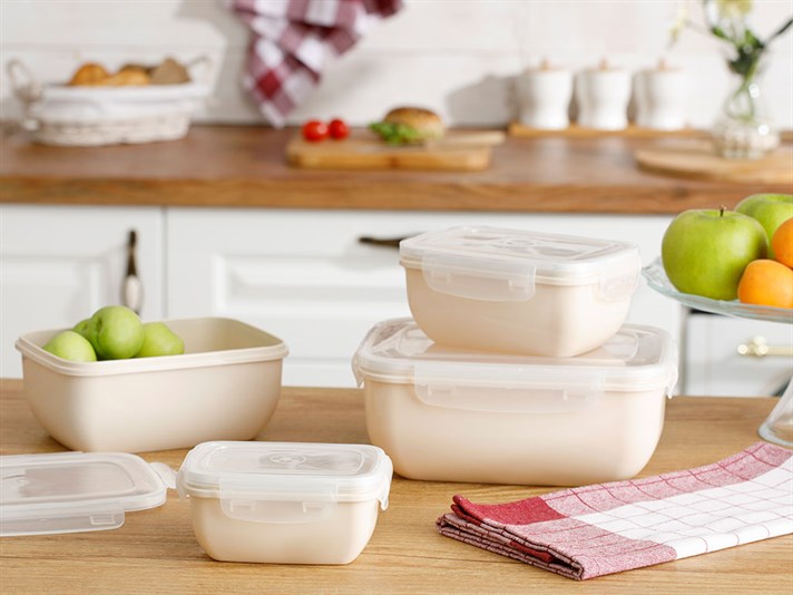 Stella Plastic Rectangular Storage Box 400 ml Cream