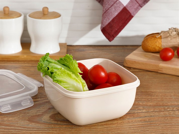 Stella Plastic Square Storage Box 900 ml Cream