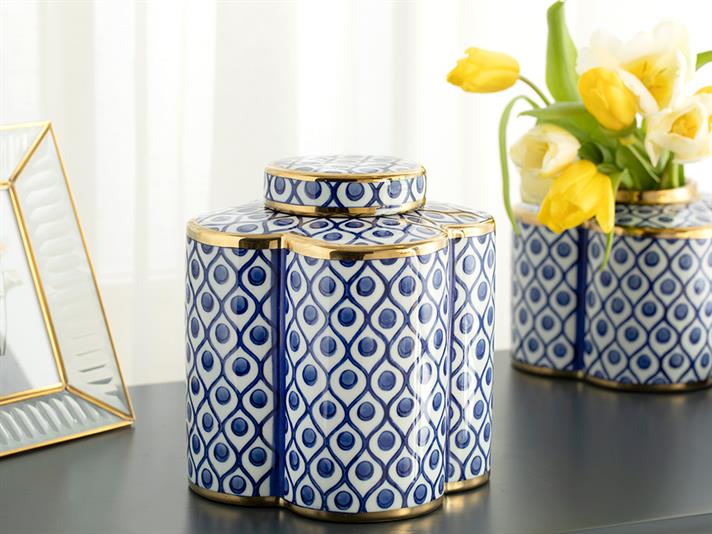 Stephanie Porcelain Cube 17x17x22 cm Blue - White - Gold